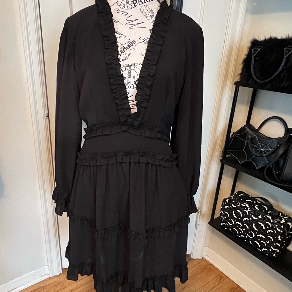 Elegant Black Ruffle V-Neck Dress